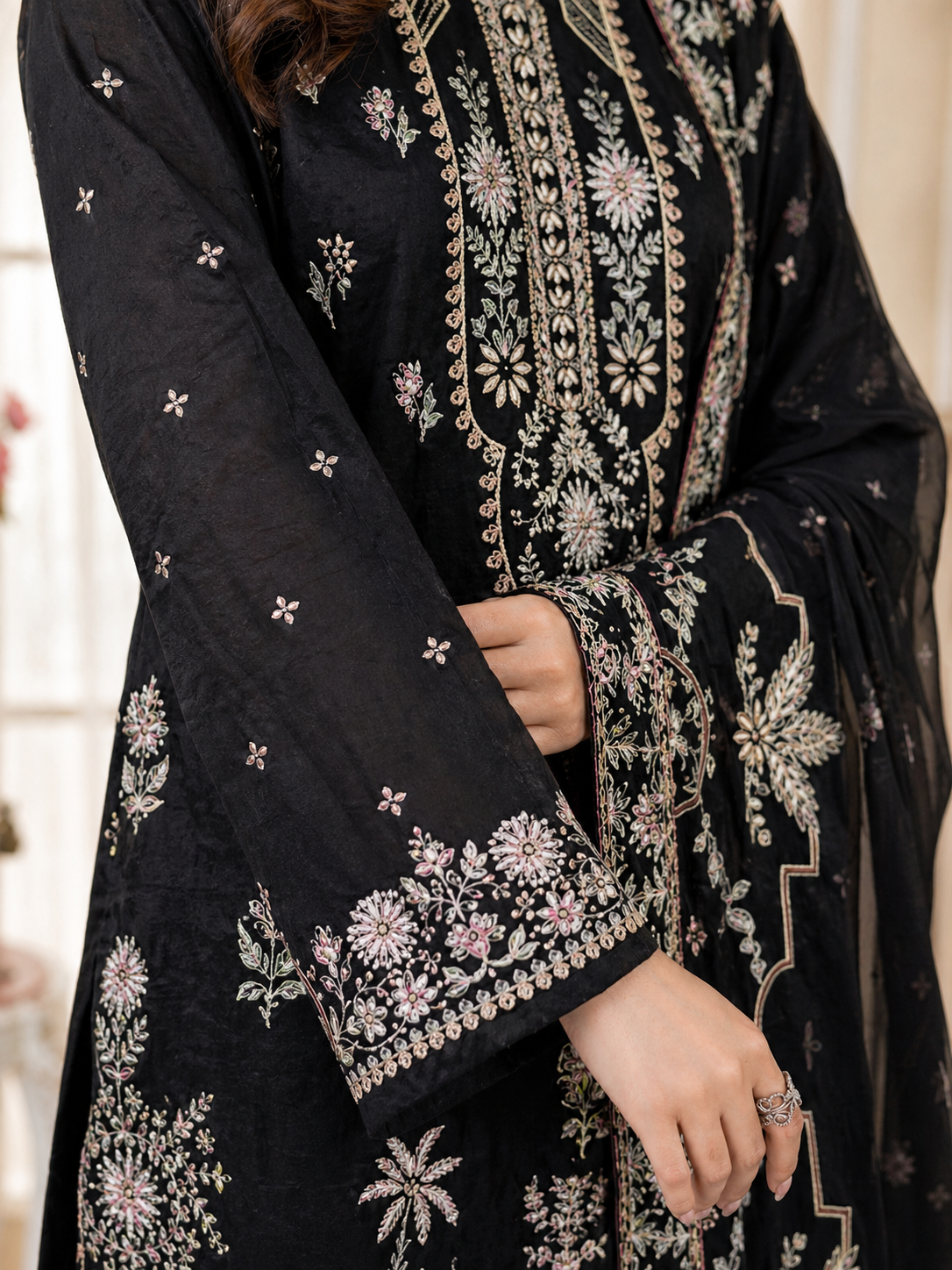 Luxury Lawn Embroidered Suit - Classic Black
