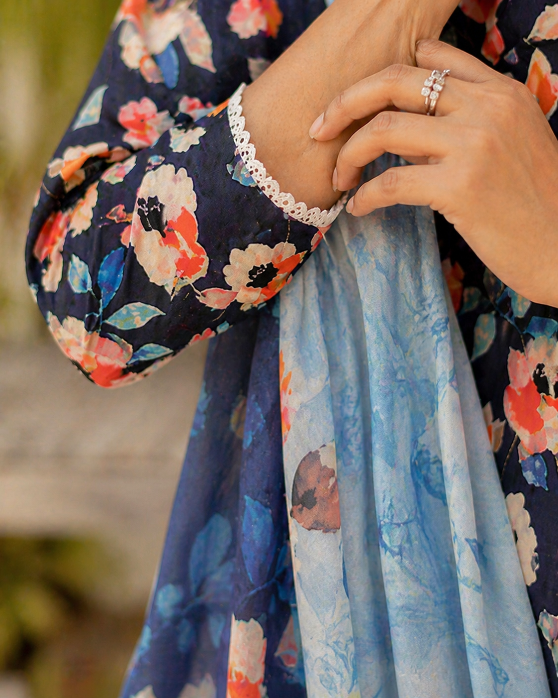 Luxury Embroidered Slub Dora Lawn Suit – Midnight Navy Floral