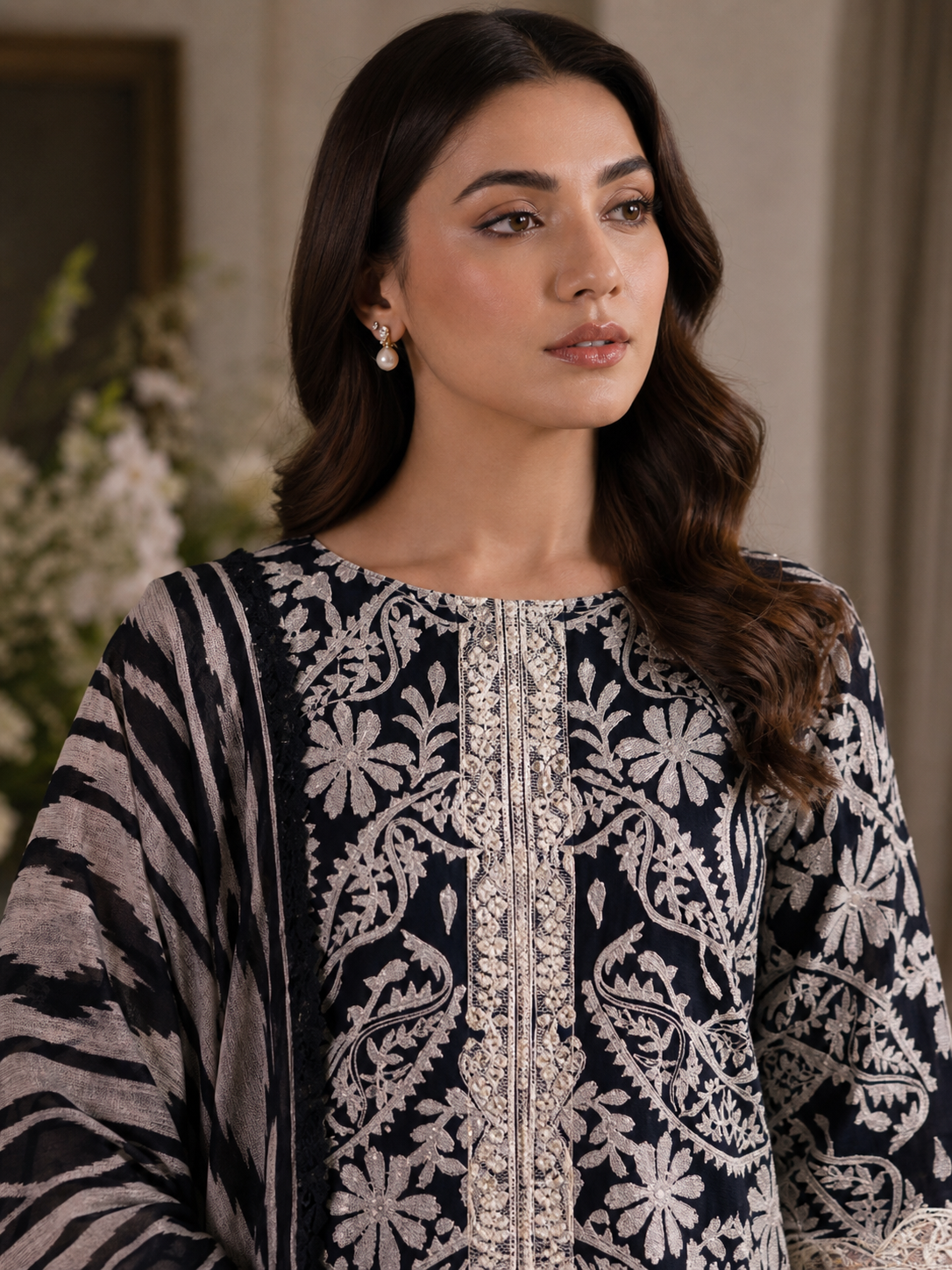 Onyx Elegance Monochromatic Suit - Image 2