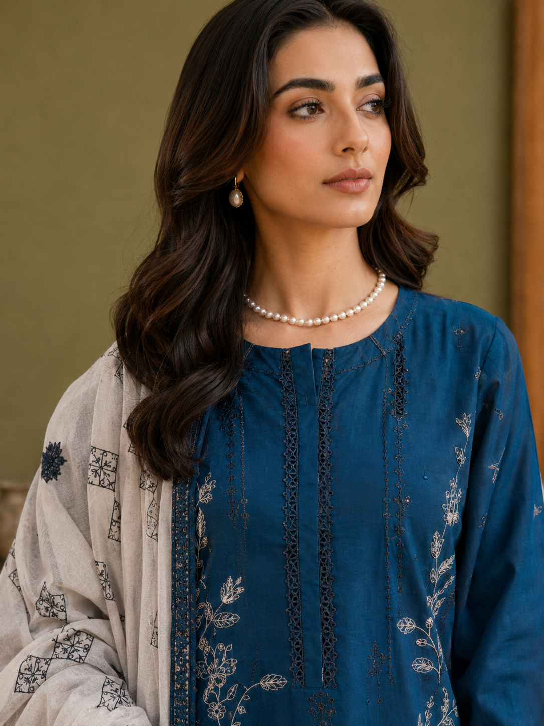 Blue Embroidered Unstitched 3-Piece with White Dupatta - Image 2